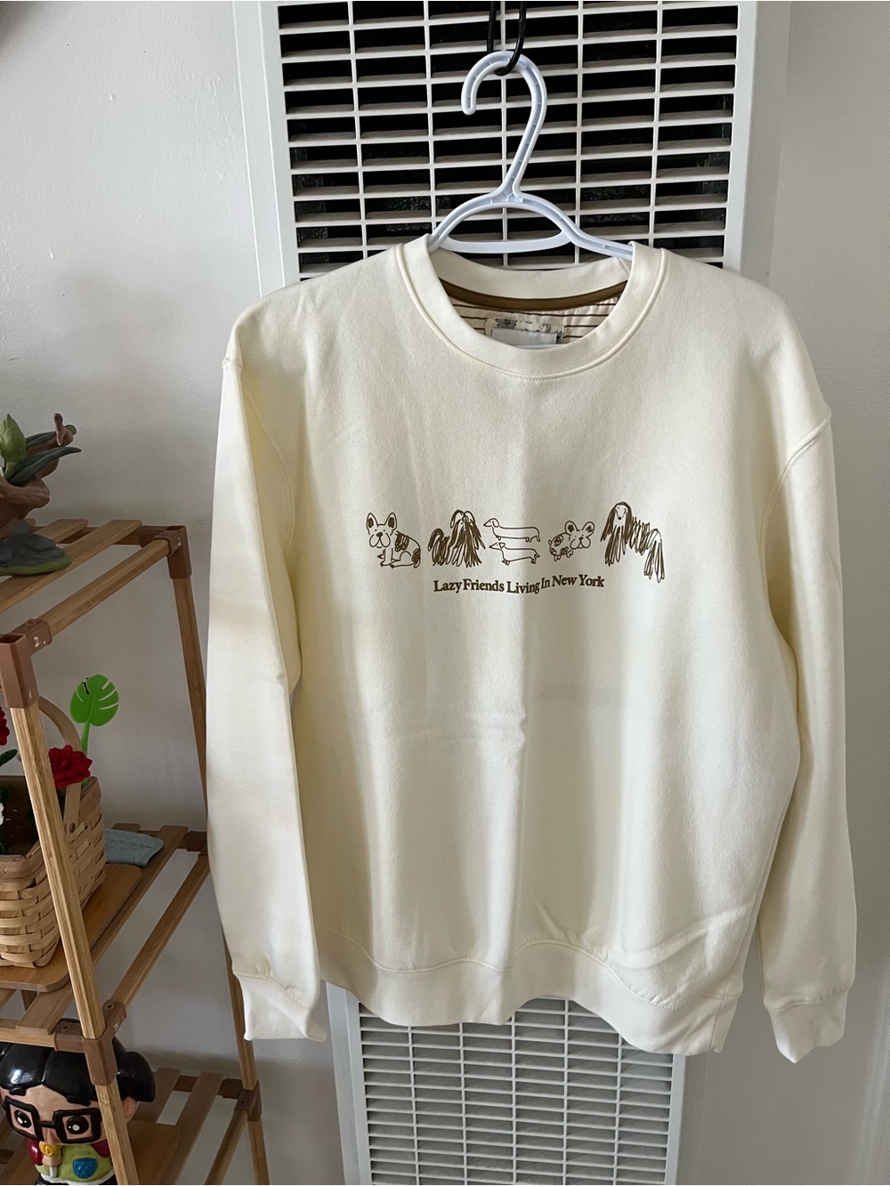 Denim & Flower Cream Crewneck Sweater with Brown Line-Graphic